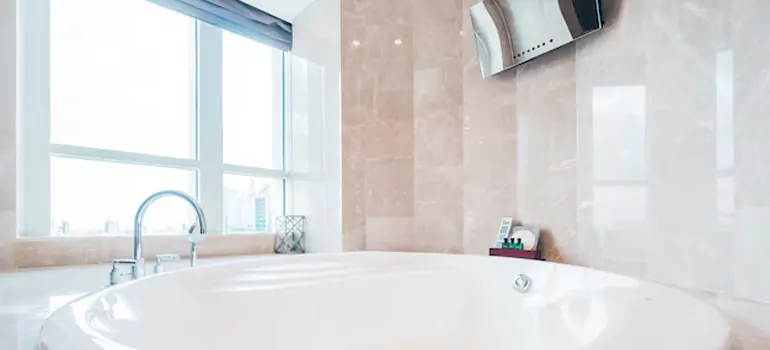 Bathroom Window Coverings in Ensley, FL