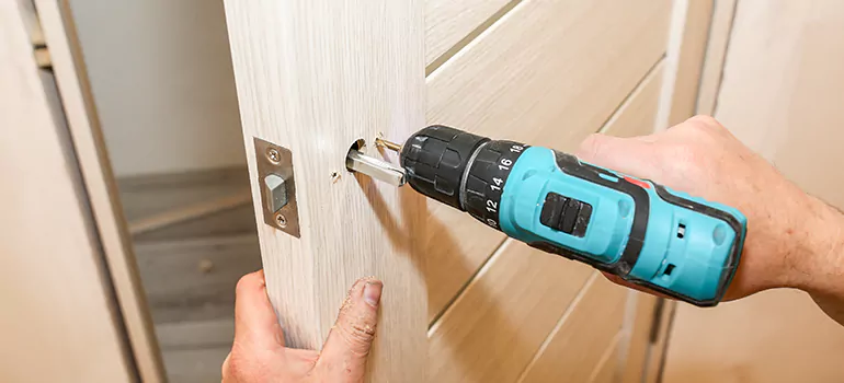 Old Door Knob Repair in Ensley, FL